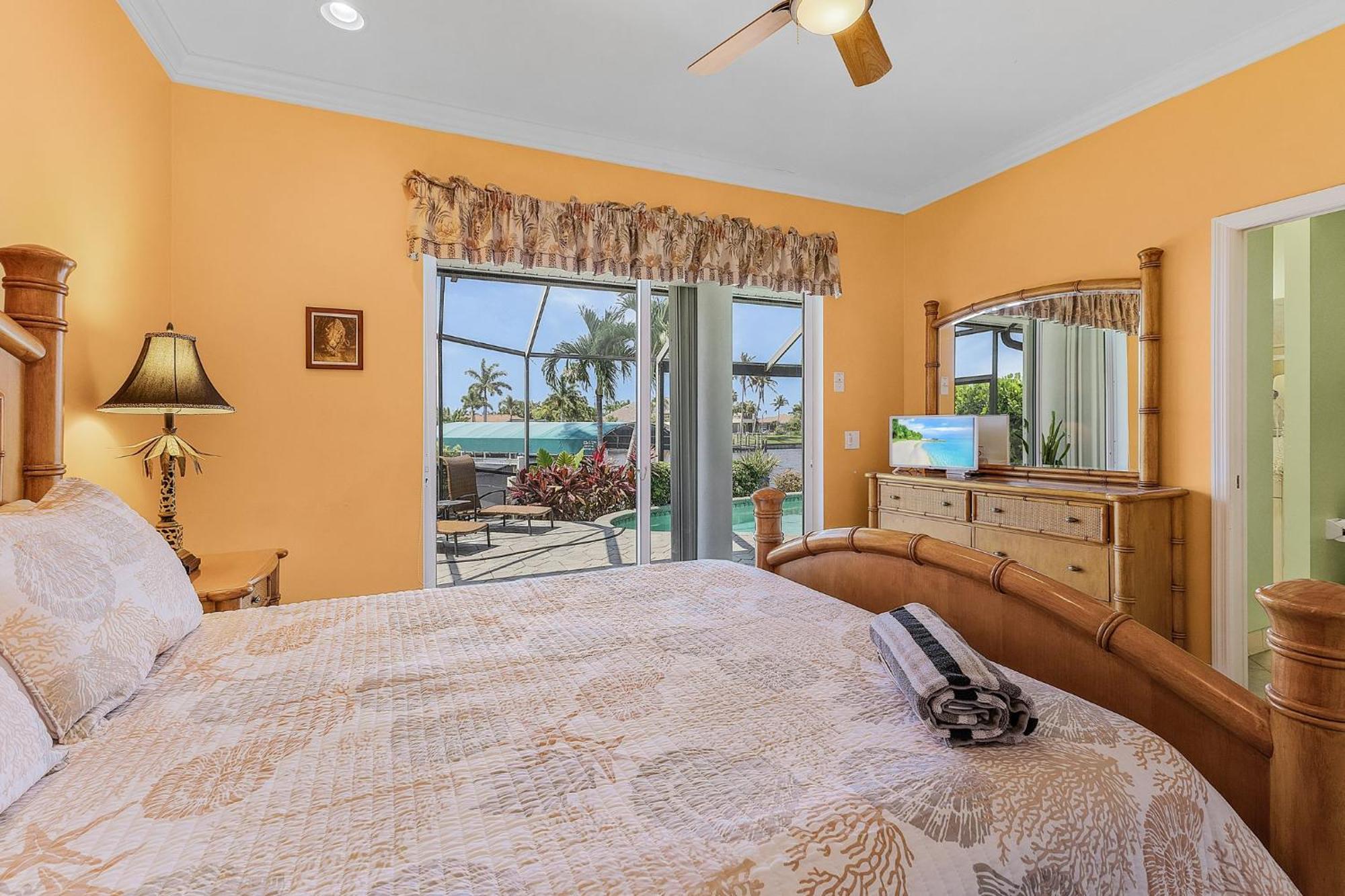 Island House Sw Cape - Waterfront Private Home Locally Owned & Managed, Fair & Honest Pricing 珊瑚角 外观 照片